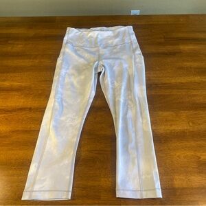 Women Athleta Ultimate Stash Pocket Printed Capri Leggings High Rise Gray Small